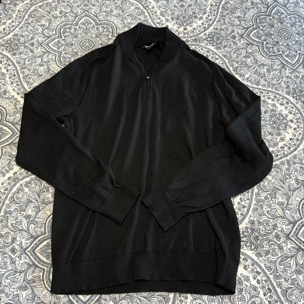 Express size Medium Merino Wool Blend quarter zip thin sweater color Black